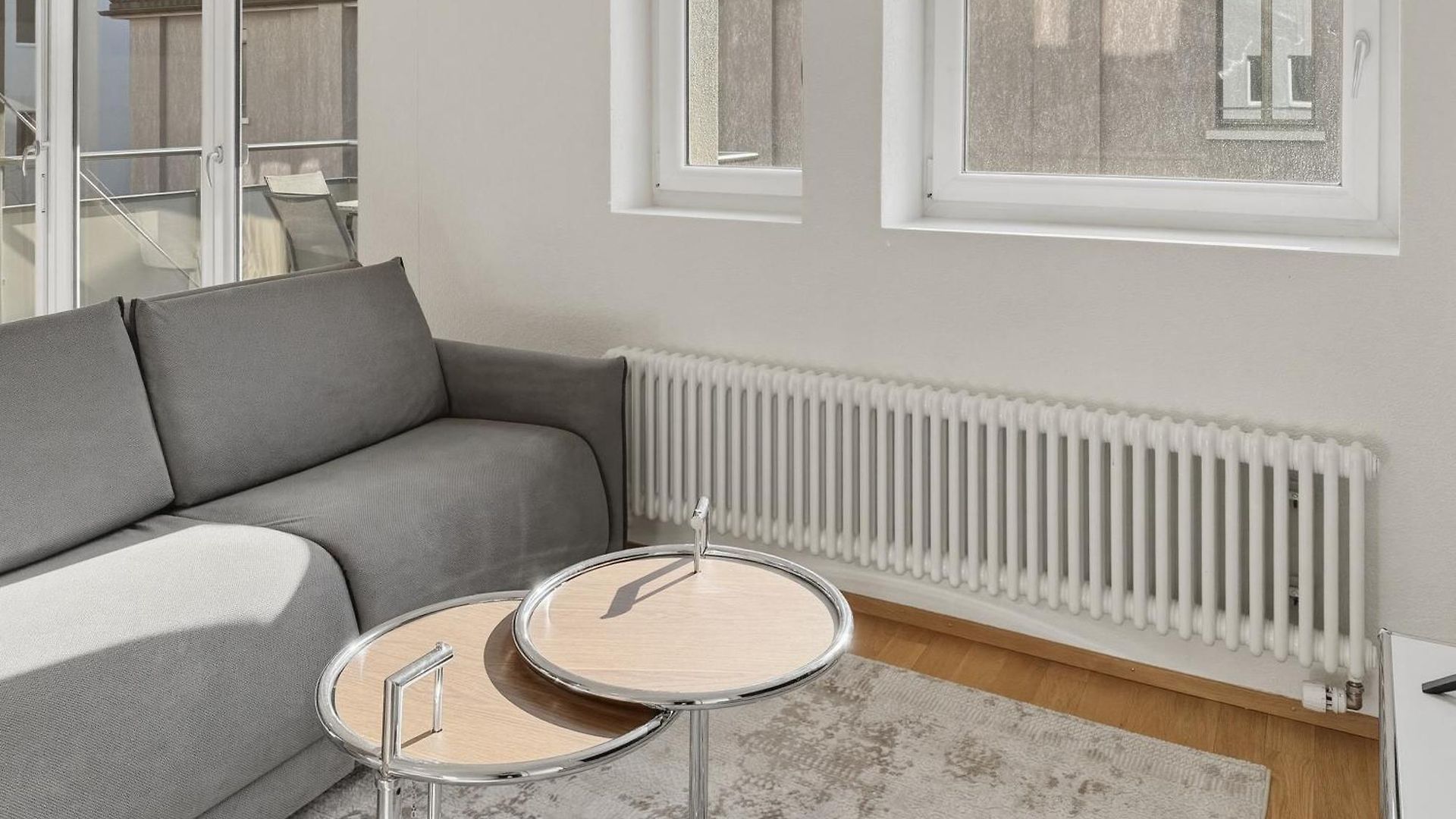 Apartment 1br With Balcony - West 13 *