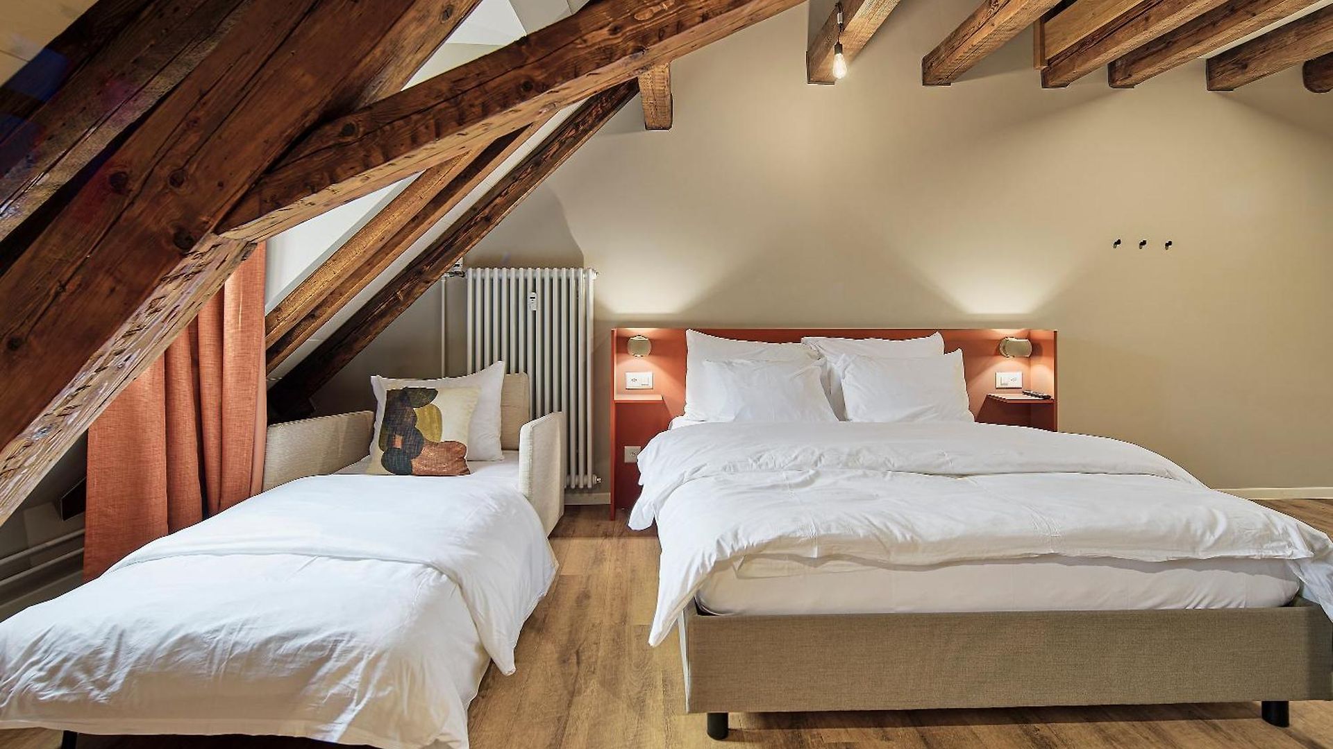 Sunday Aparthotel