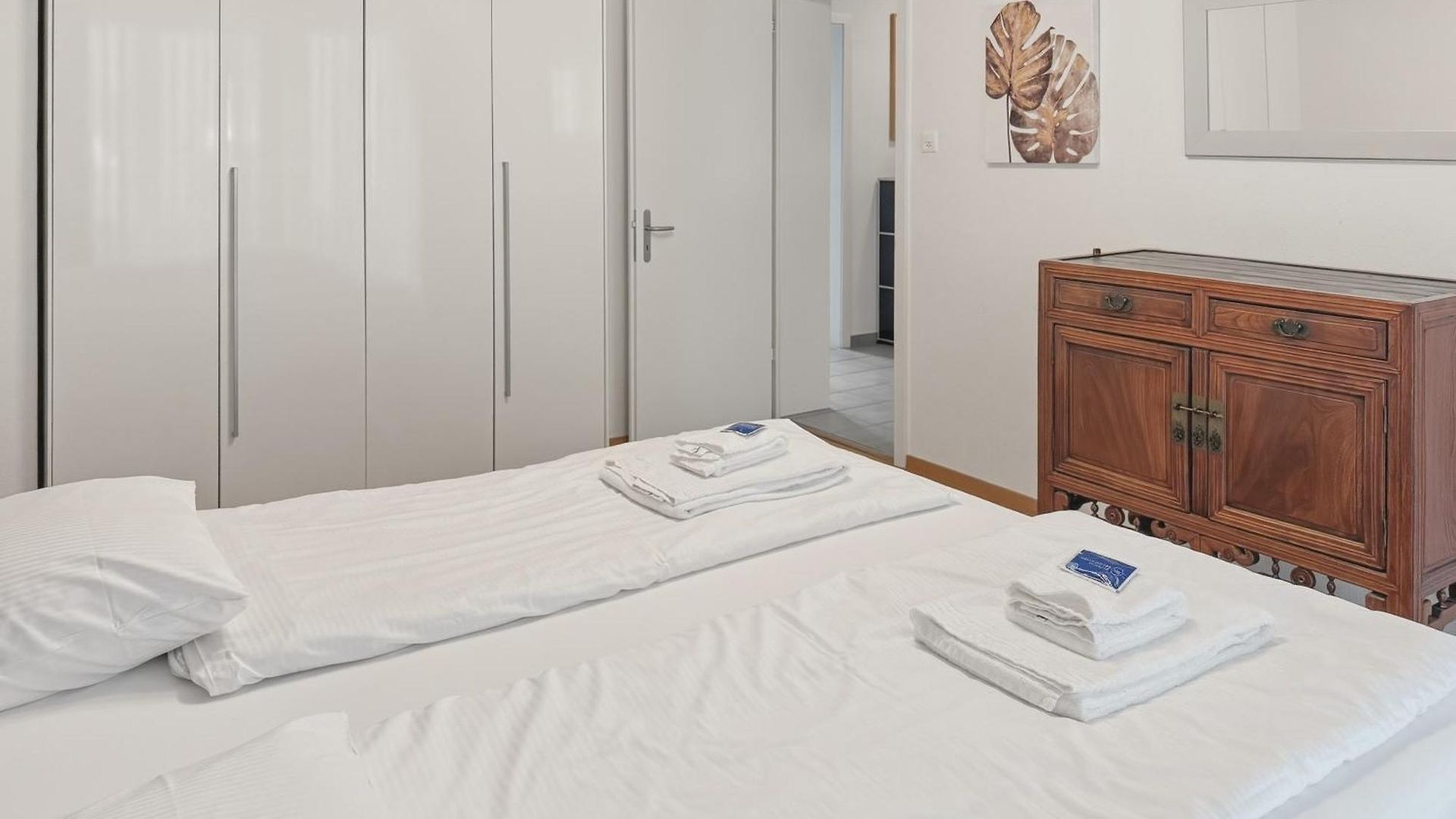 Apartment 2br Near The And Center - Dahlia 6 Zurich