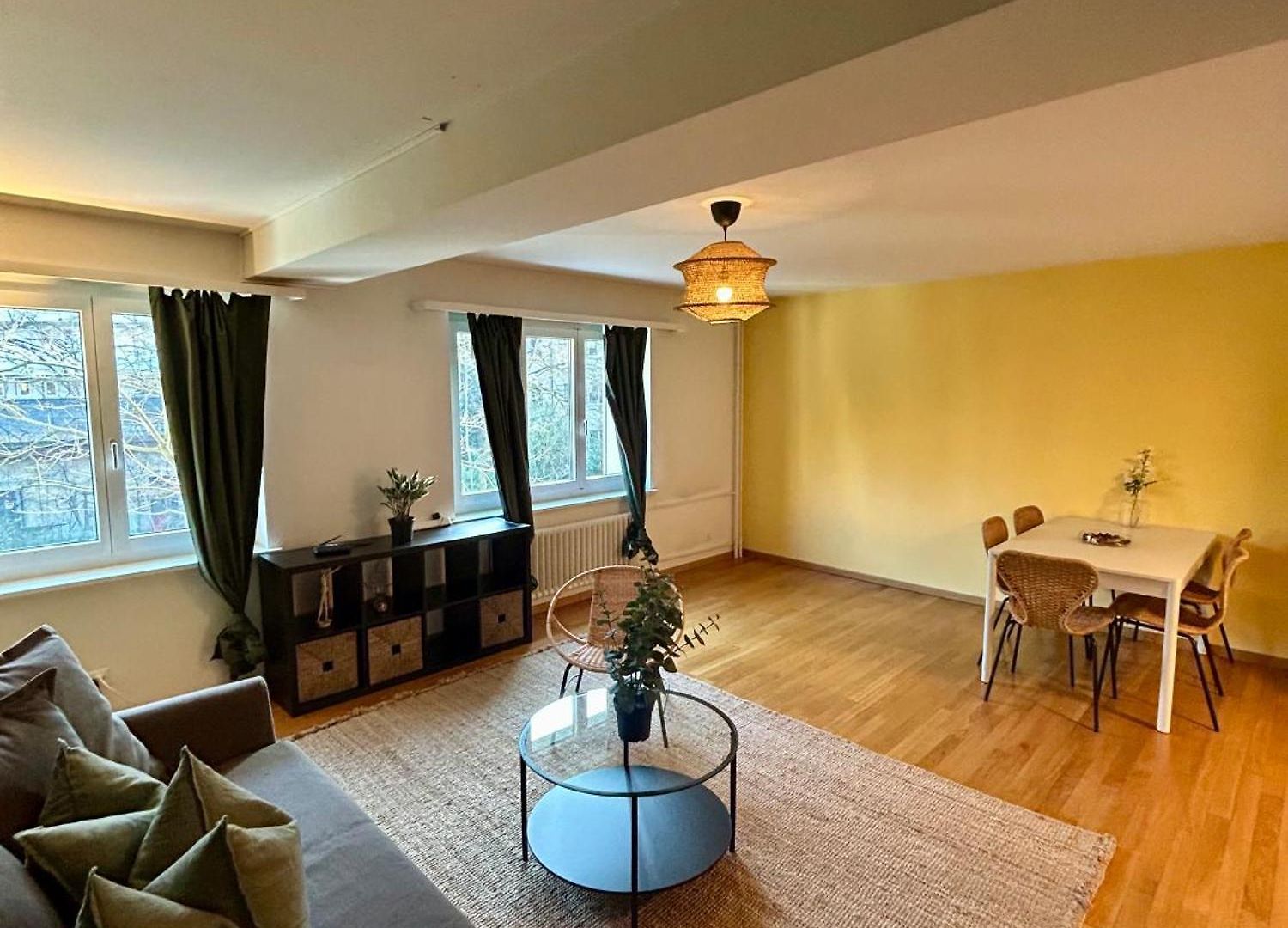 Apartment Cozy On Brahmstrasse In