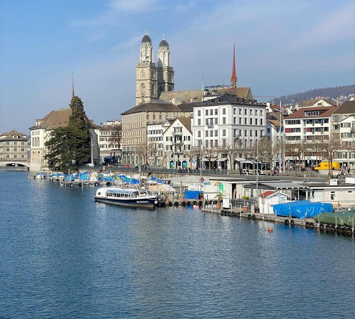 Quiet Near & Opera Zürich