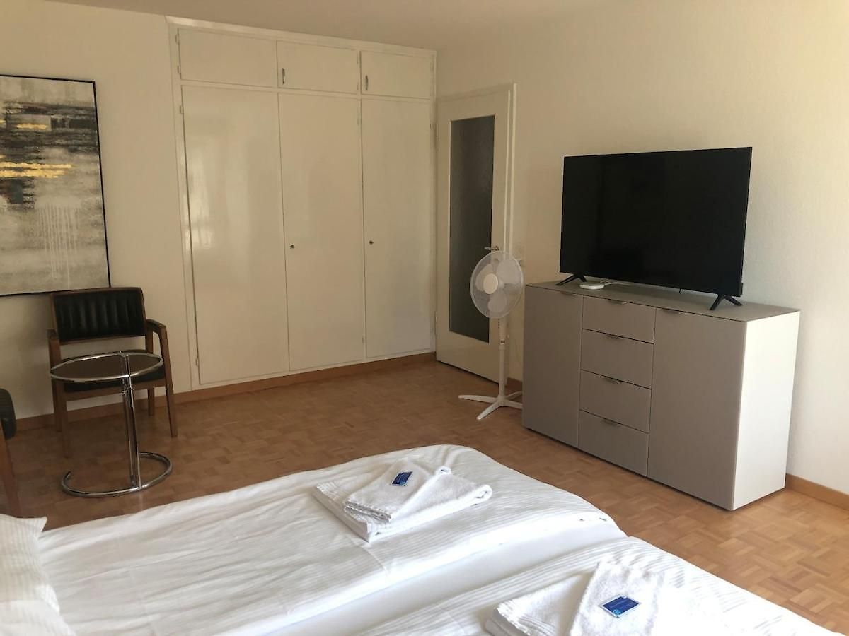 Apartment Big Center, Quite - Marble 4 *