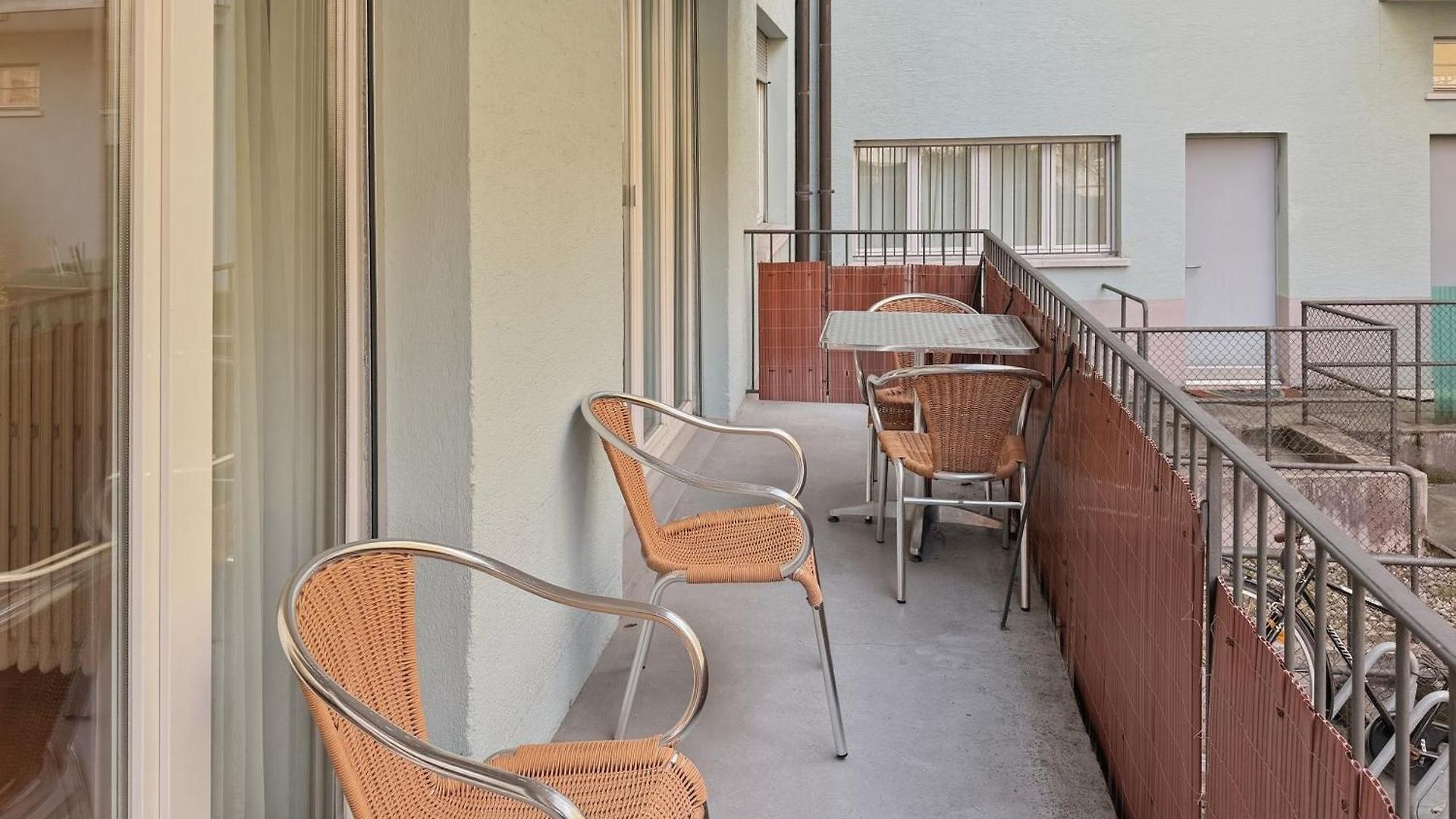 2br Near The And Center - Dahlia 6 * Zurich