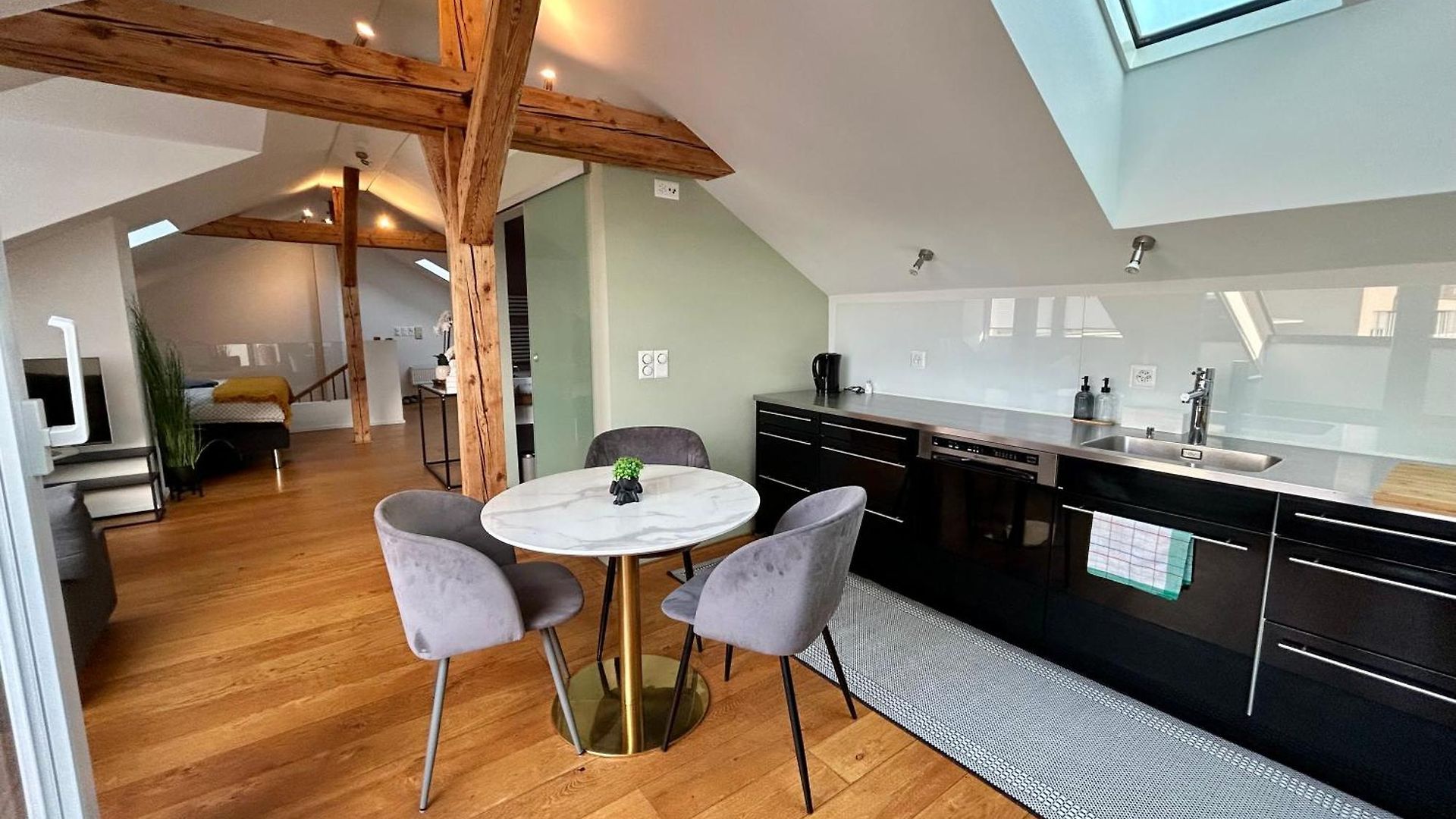 Apartment Stadtwohnung Im Seefeld *