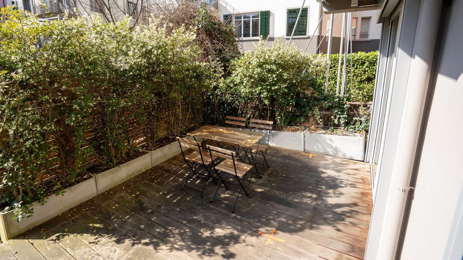 Apartment Newly Renovated Next To With Private Terrace
