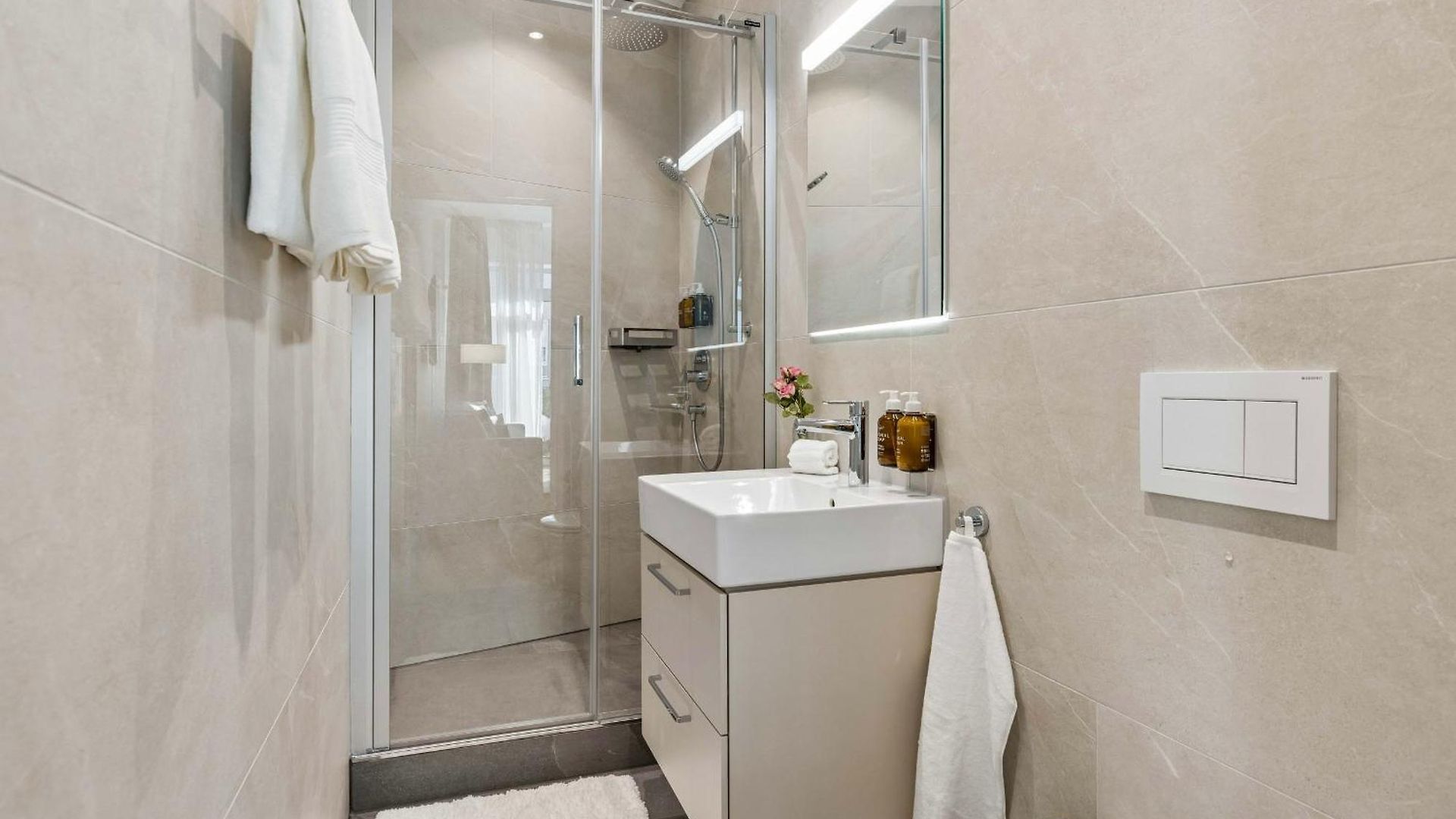 Apartment Oldtown Penthouse Maisonette Ac Privaterooftop *