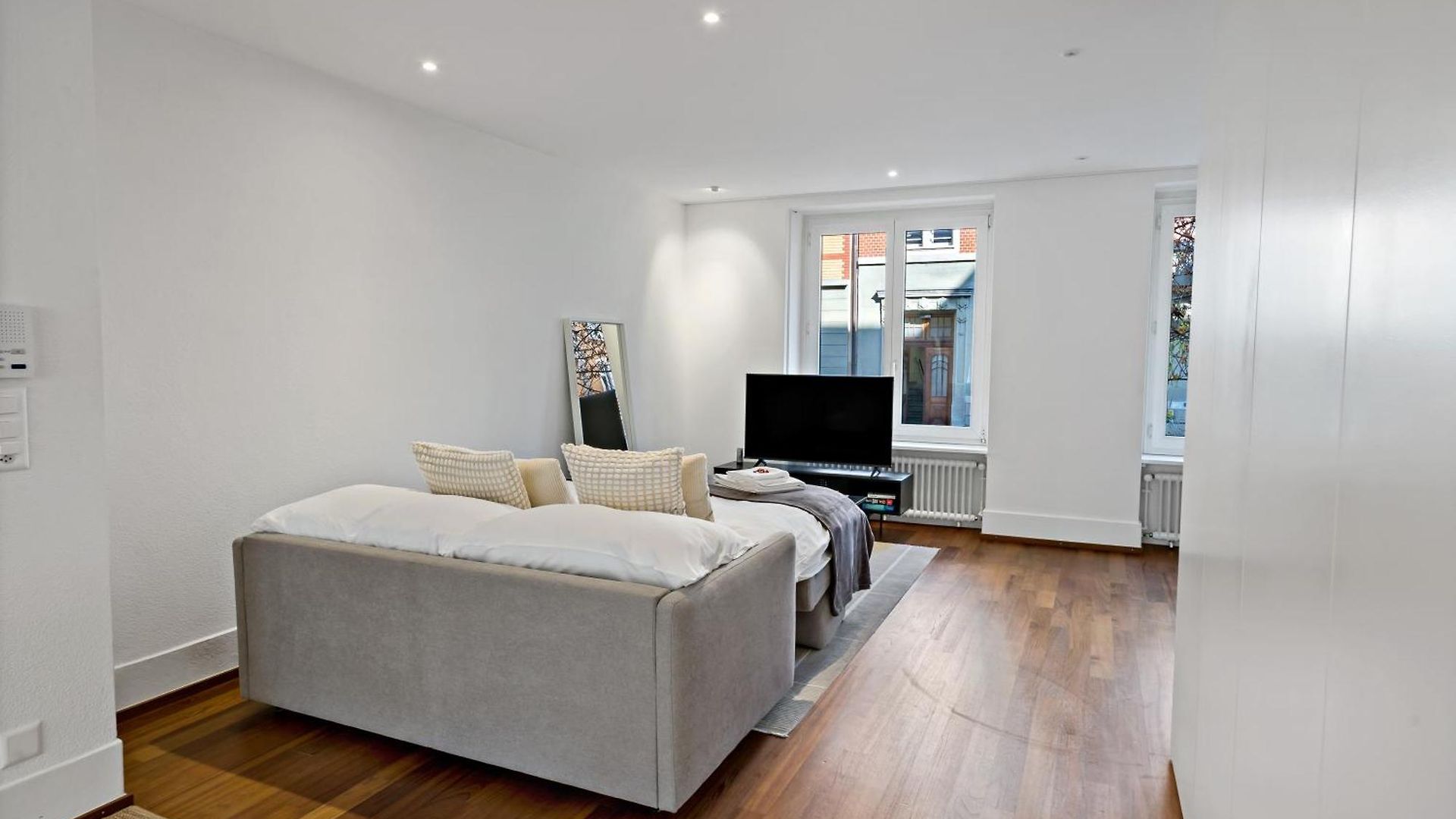 Apartment Newly Renovated Next To With Private Terrace Zürich
