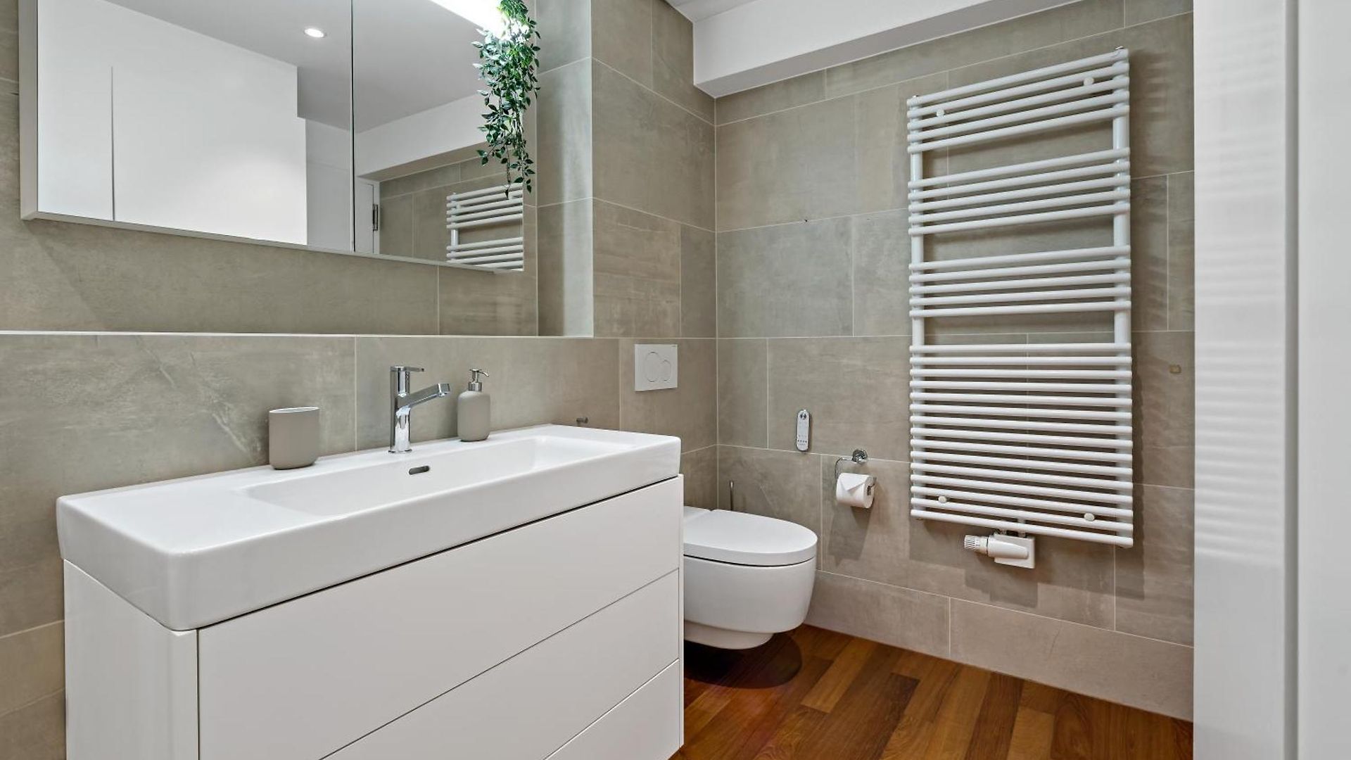 Apartment Newly Renovated Next To With Private Terrace