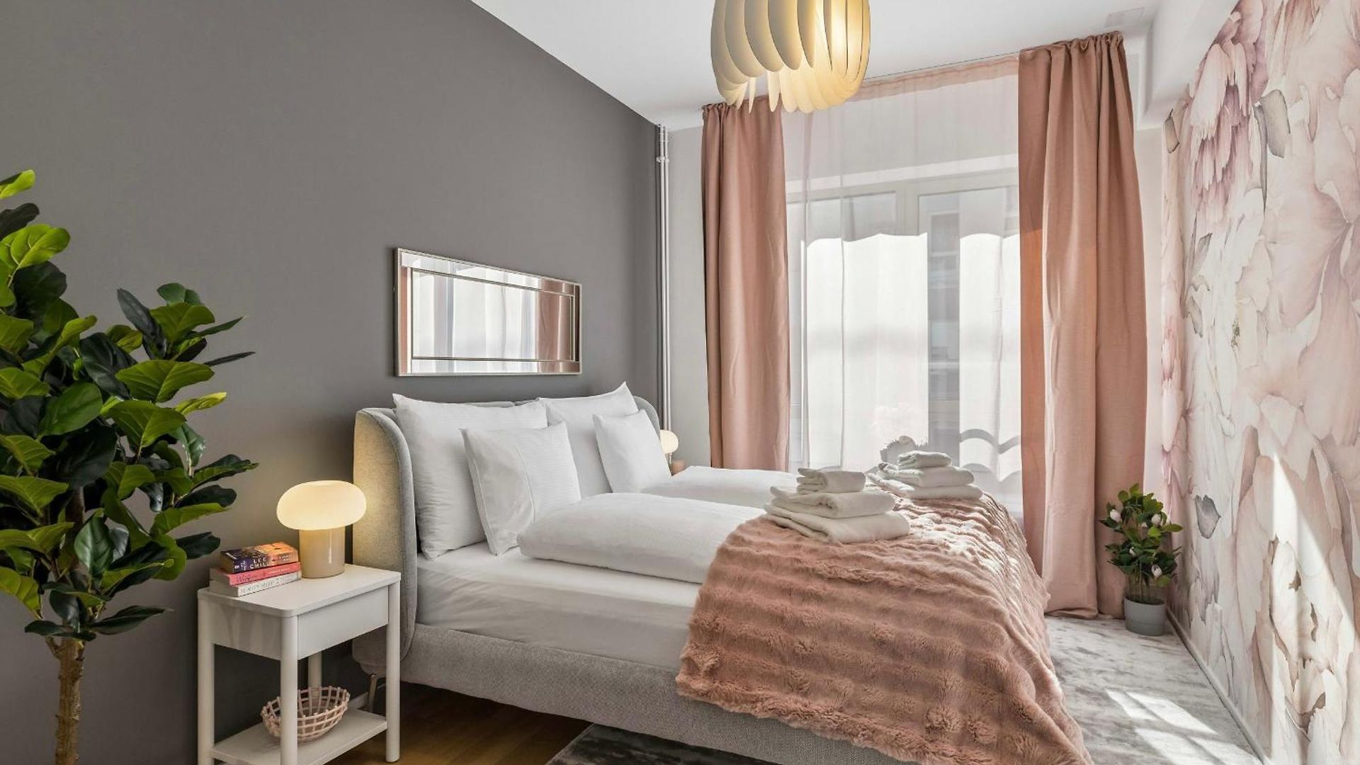 Oldtown Penthouse Maisonette Ac Privaterooftop Apartment