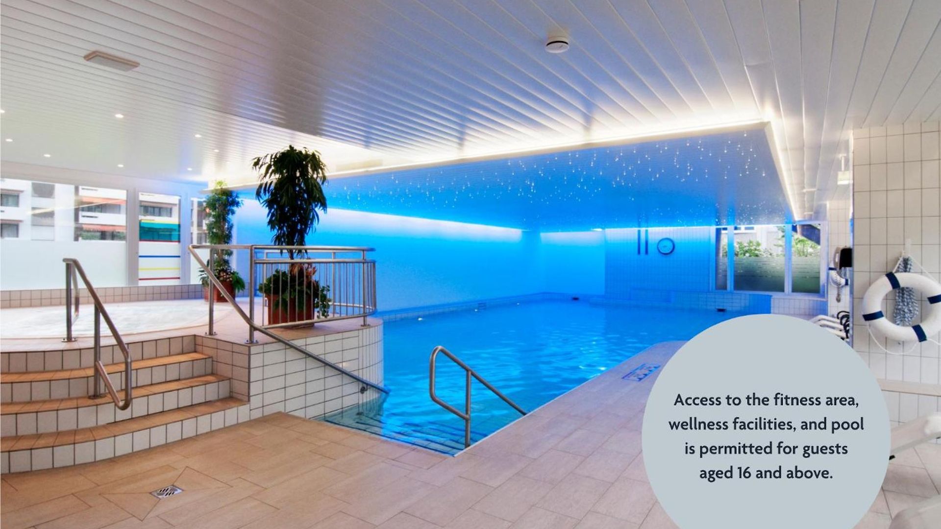 Crowne Plaza Zürich, An Ihg 4*