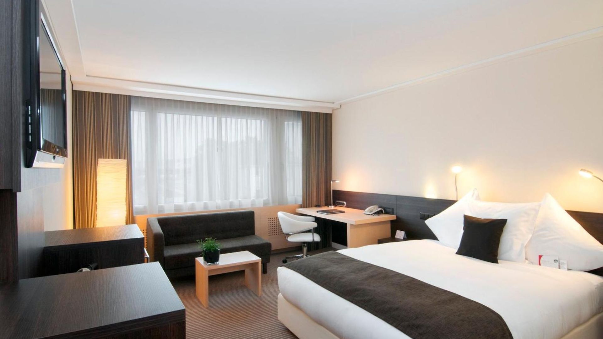 Crowne Plaza Zürich, An Ihg 4* Zürich