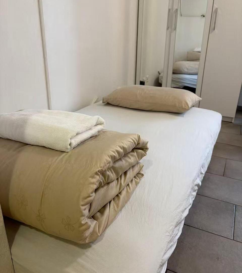 Center En-suite Budget Self Check In, Eth Hb