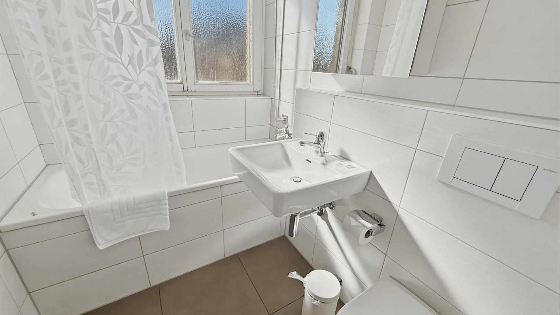 Cozy 1br Near With Balcony - Mill 422 Apartment Zurich