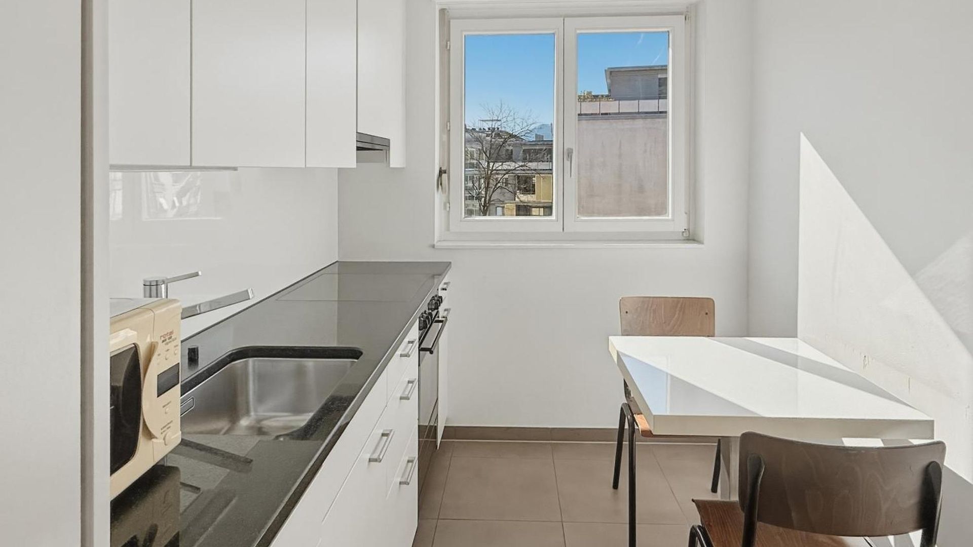 Cozy 1br Near With Balcony - Mill 422 Apartment Zurich