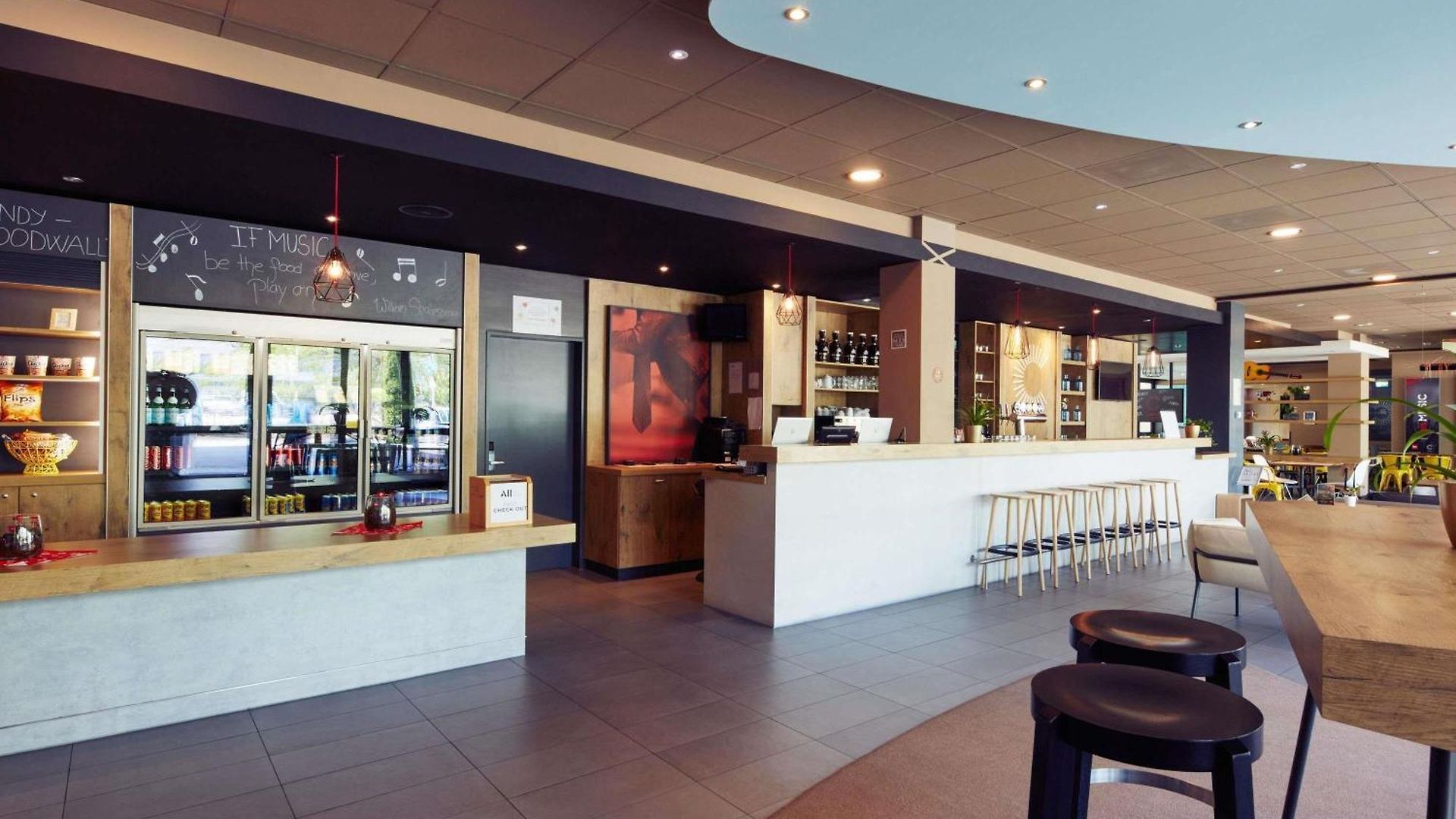 Hotel Ibis Messe Airport 3*