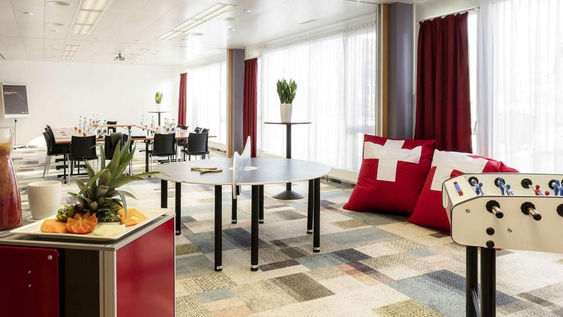 Hotel Ibis Messe Airport 3*