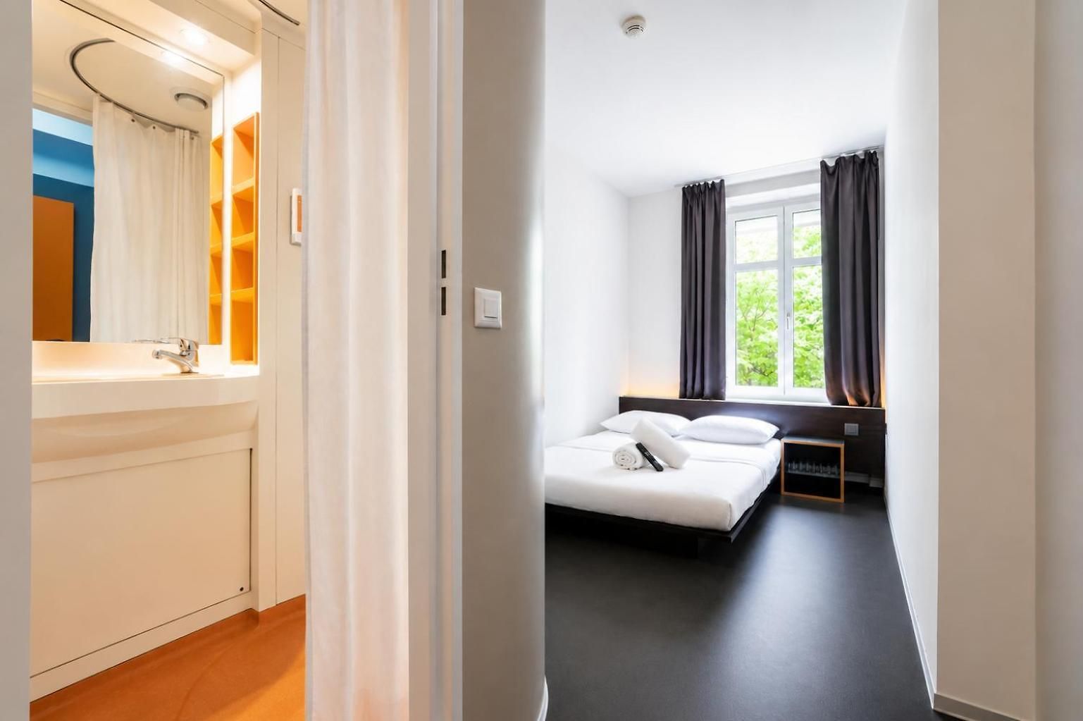 Hotel Easyhotel Centre