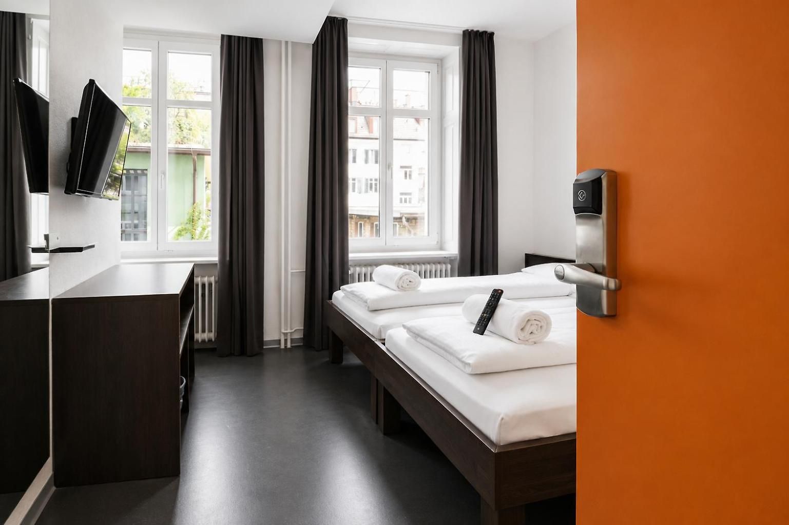 Easyhotel Centre