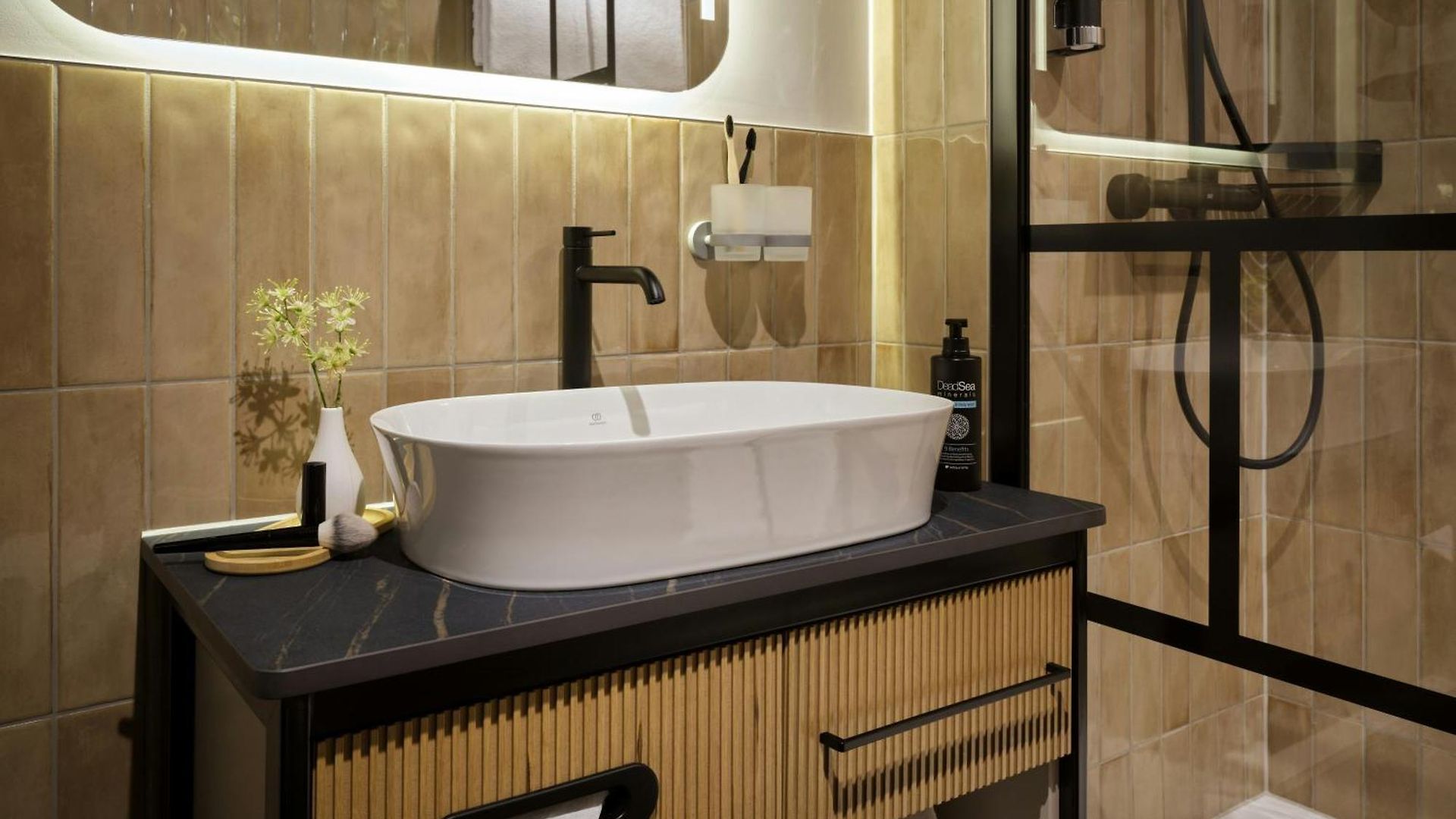Hotel Leonardo Boutique Rigihof 4*
