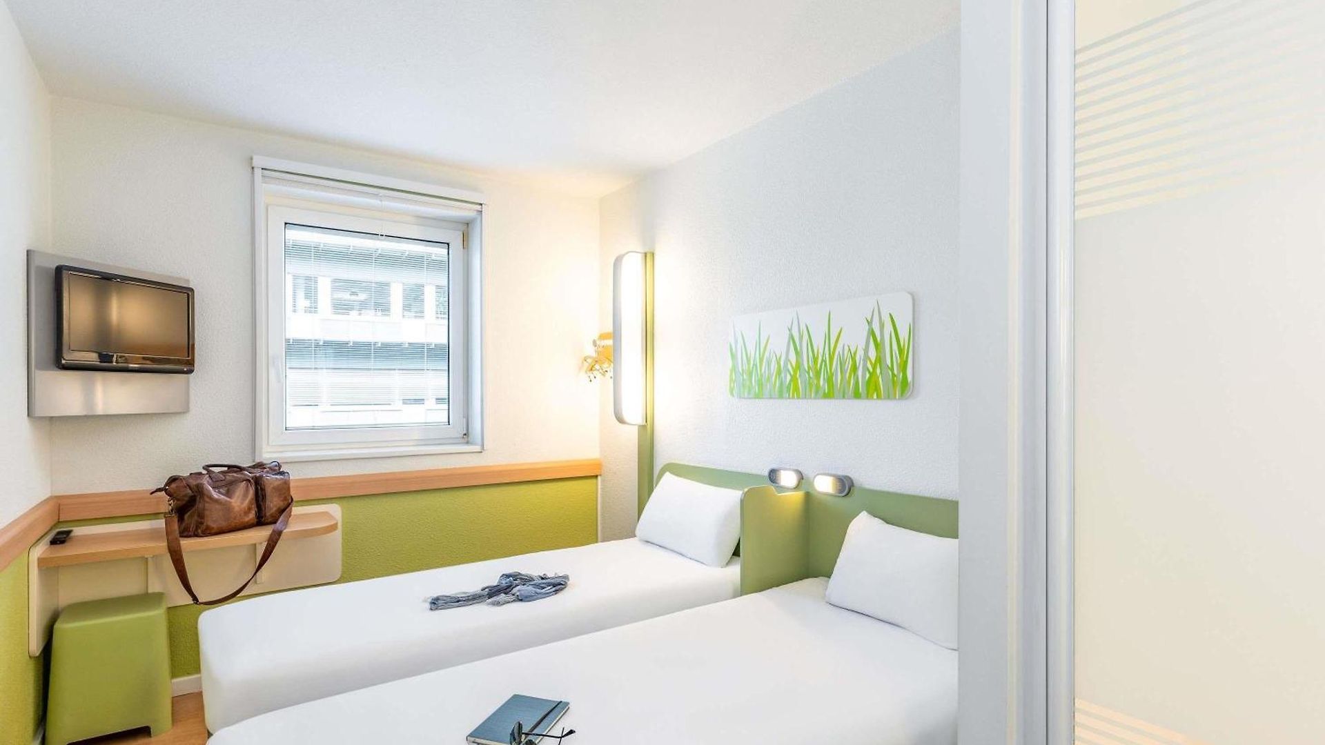 Hotel Ibis Budget West *