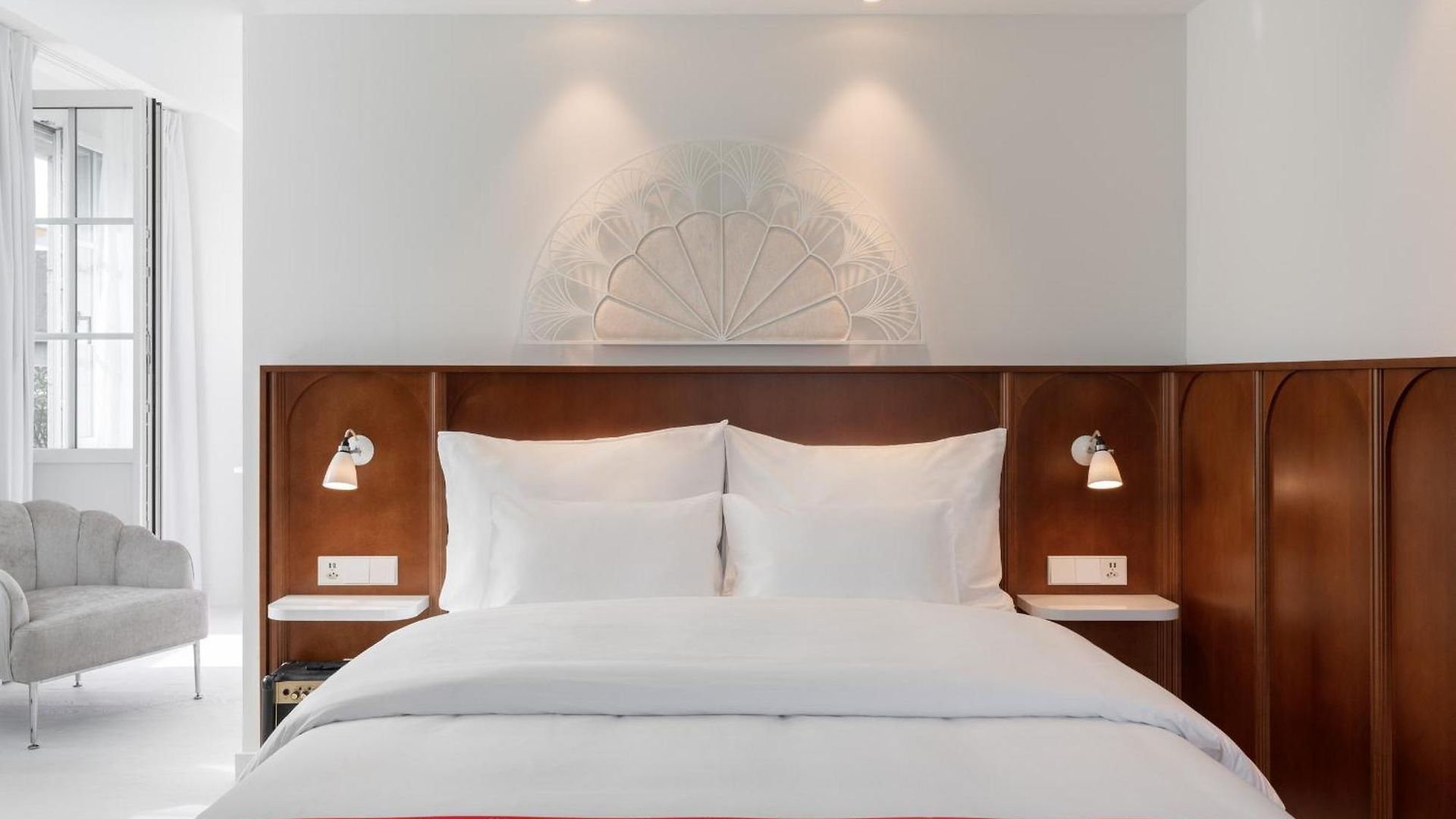 Hotel Ruby Mimi By Ihg 4*
