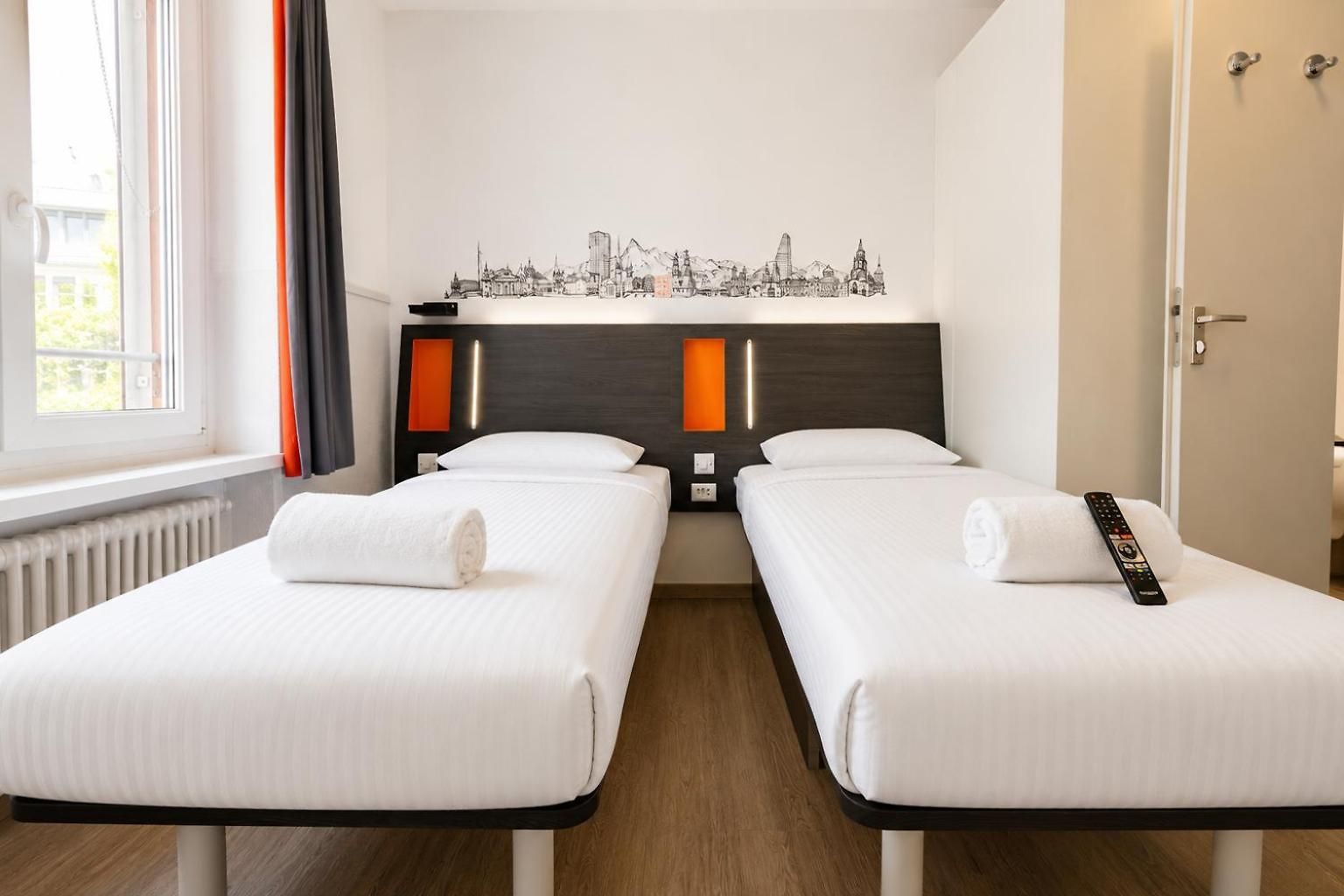 Easyhotel Limmatplatz 2*