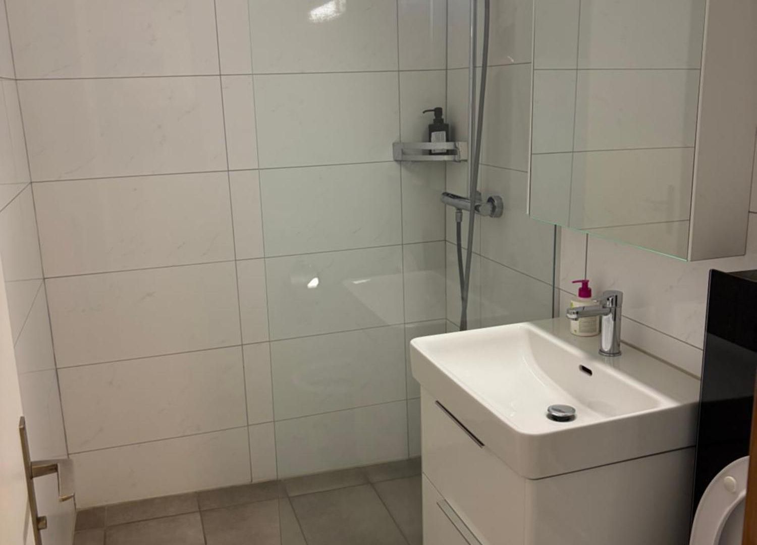 Apartment Center En-suite Budget Self Check In, Eth Hb