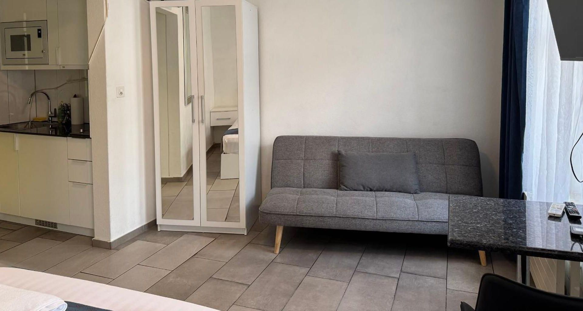 Center En-suite Budget Self Check In, Eth Hb *