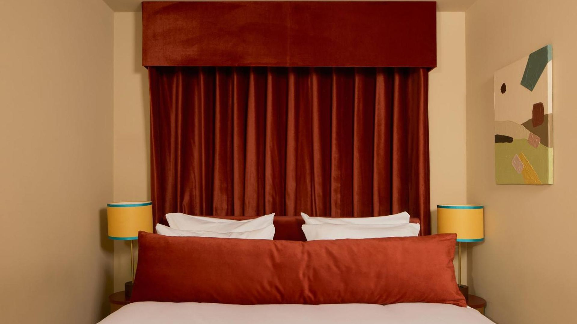 Locke Am Platz Hotel 4*