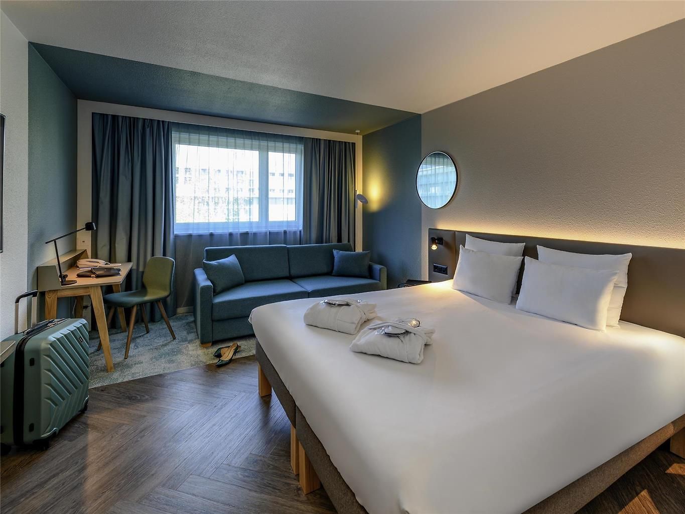 Novotel West