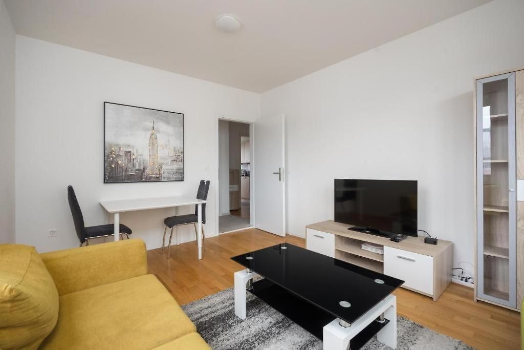 Delta - Baumackerstrasse - Self Check-in Apartment