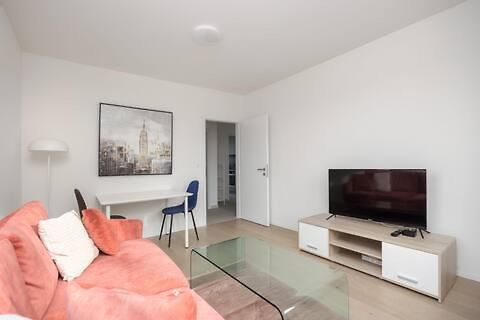 Apartment Delta - Baumackerstrasse - Self Check-in Zurich