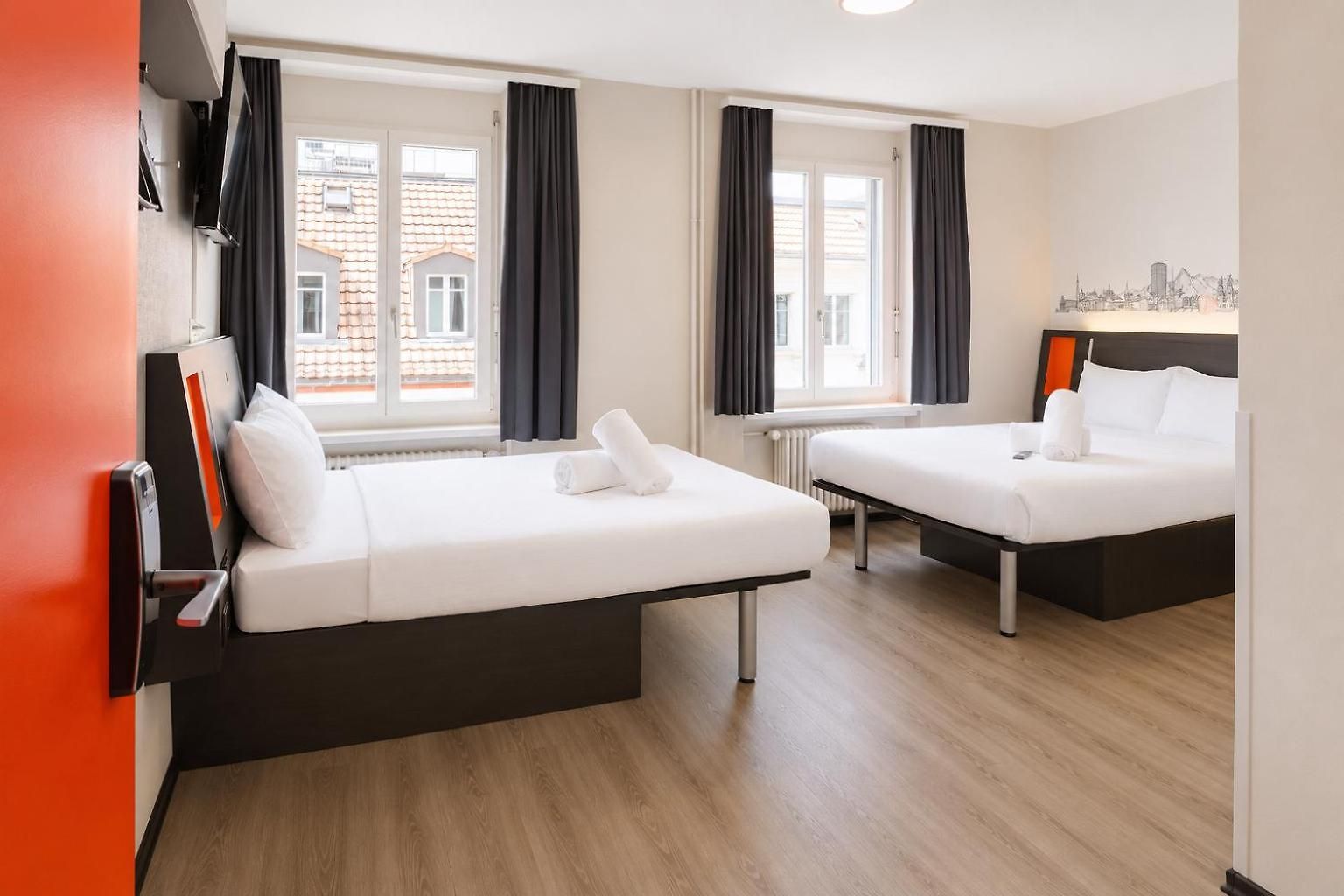 Easyhotel Main Station