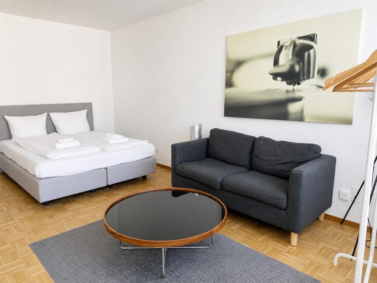 Apartment Cozy In The Centre - Art 13