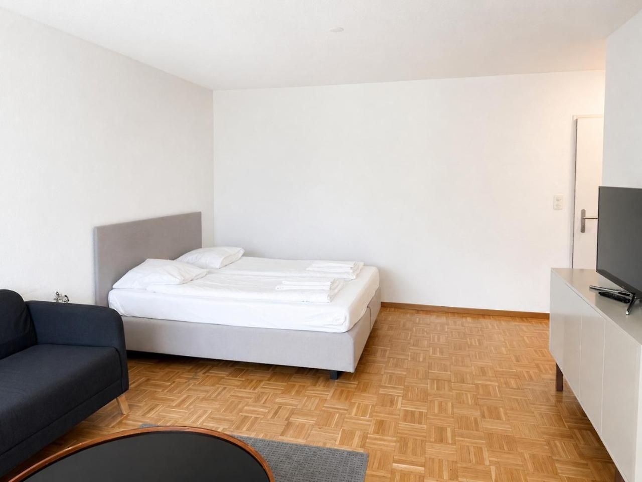 Charming In The Centre - Art 4 Apartment Zurich