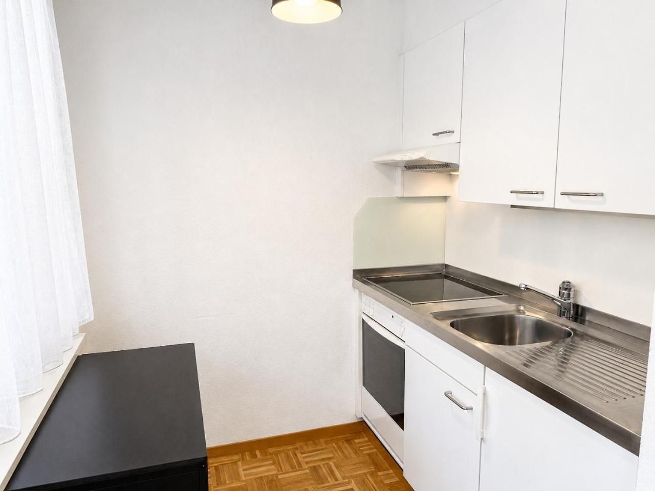 Apartment Very - Art 3 *