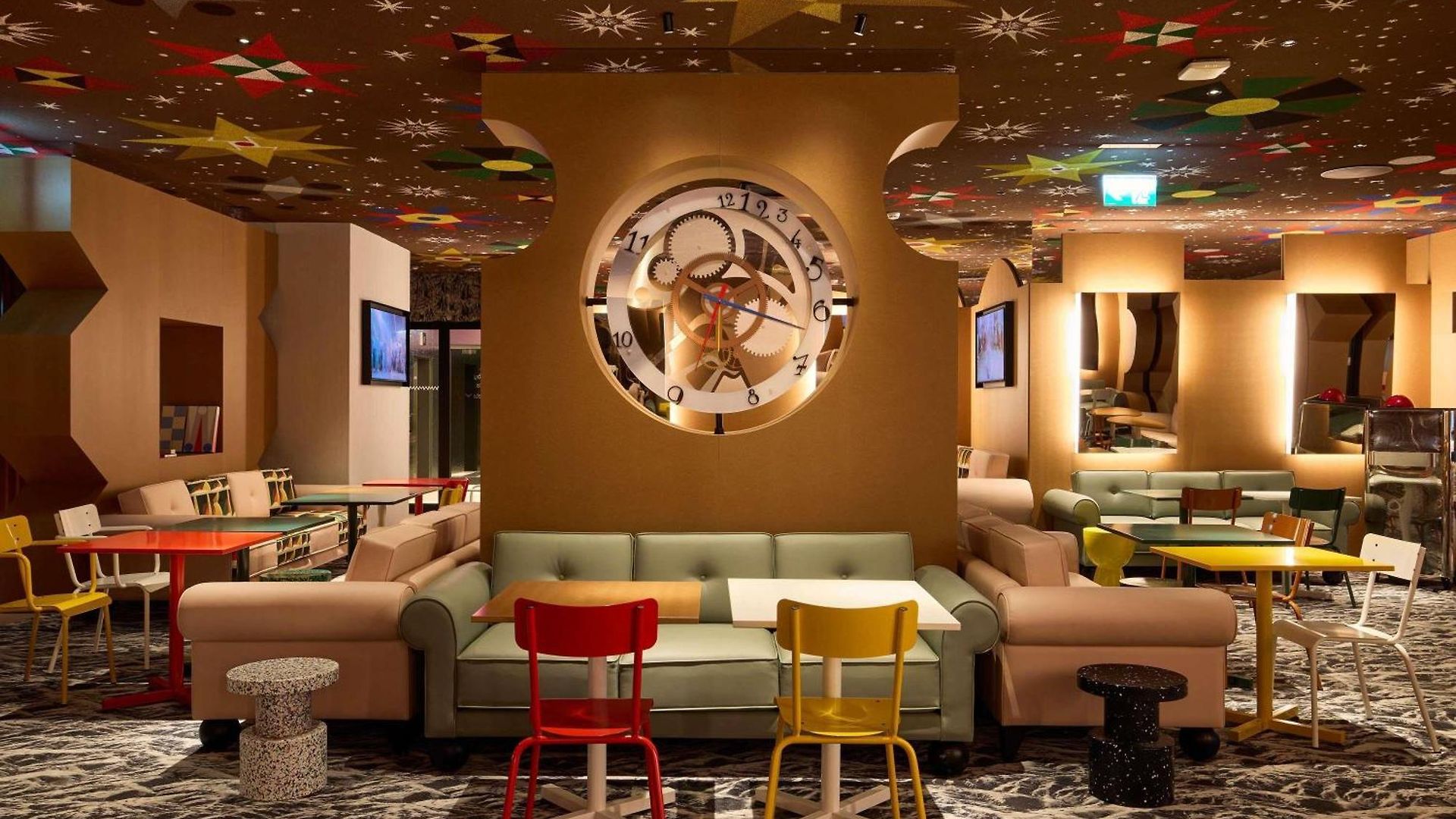 Mama Shelter Hotel 4*