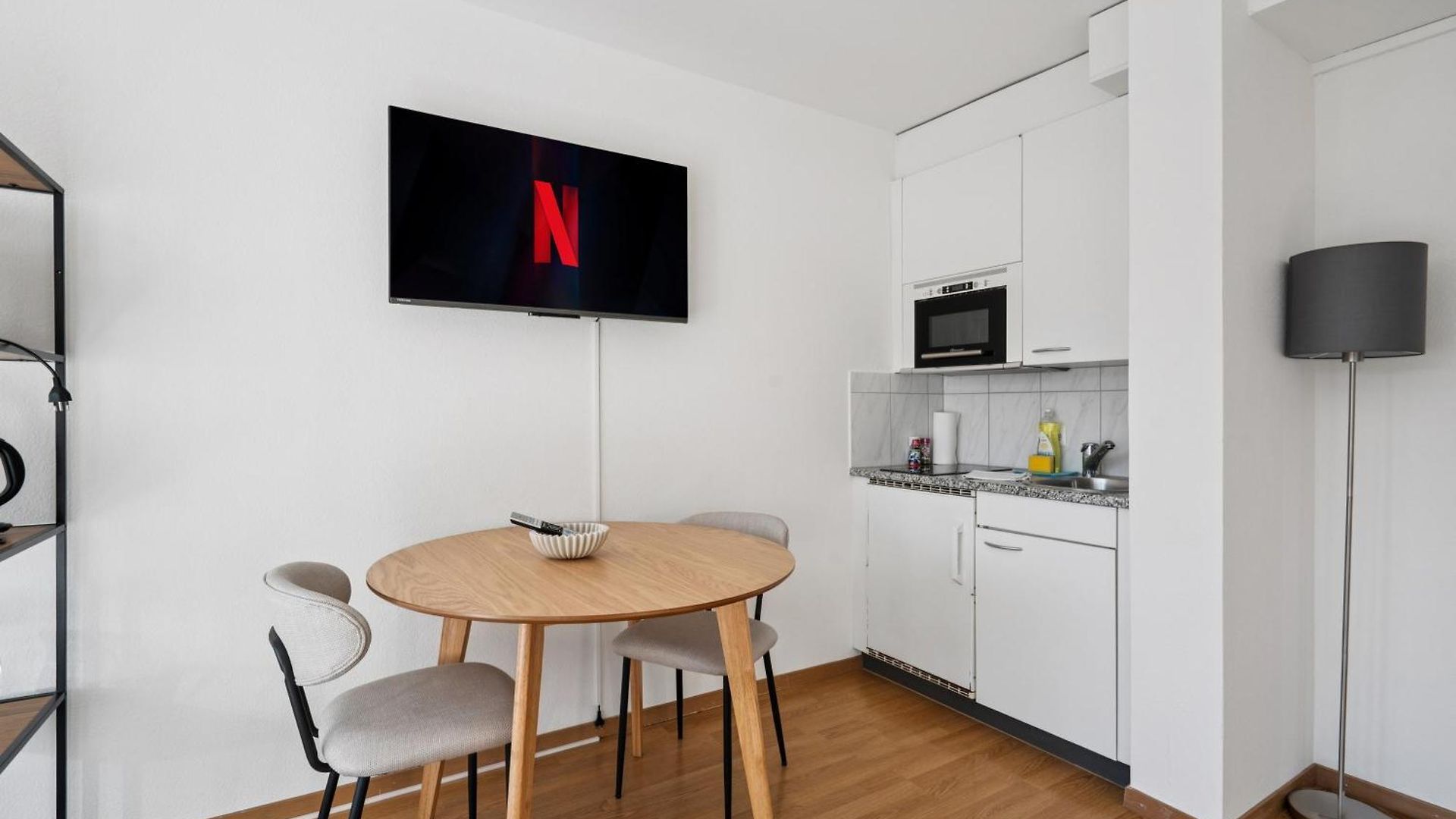 Smart In The Center - Crown 46 Apartment Zurich