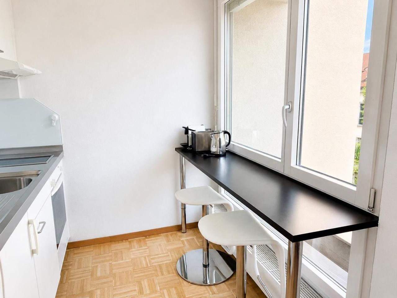 Amazing In The Centre - Art 19 Apartment