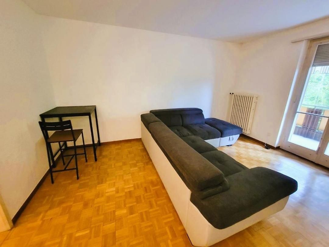 Apartment Center Flats With Balcony - Rigid *