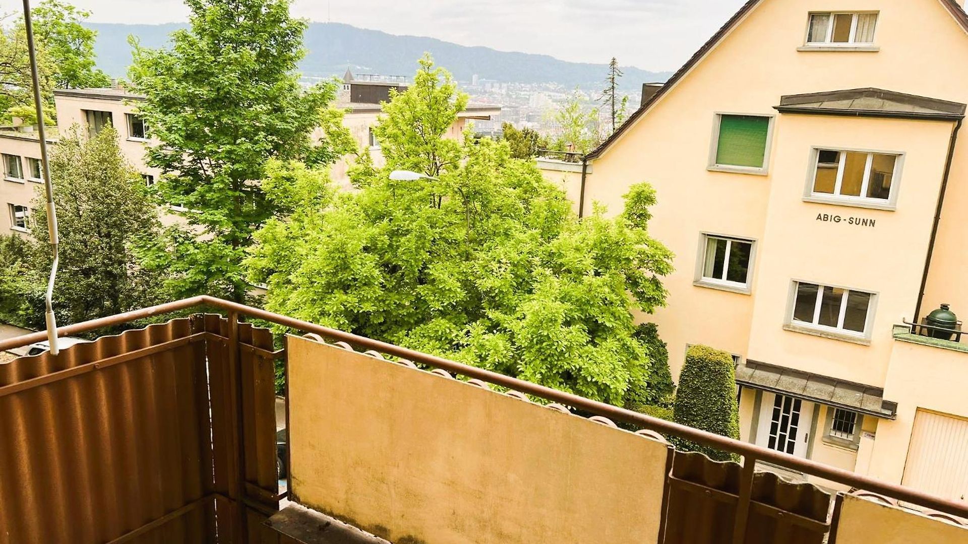 Center Flats With Balcony - Rigid *