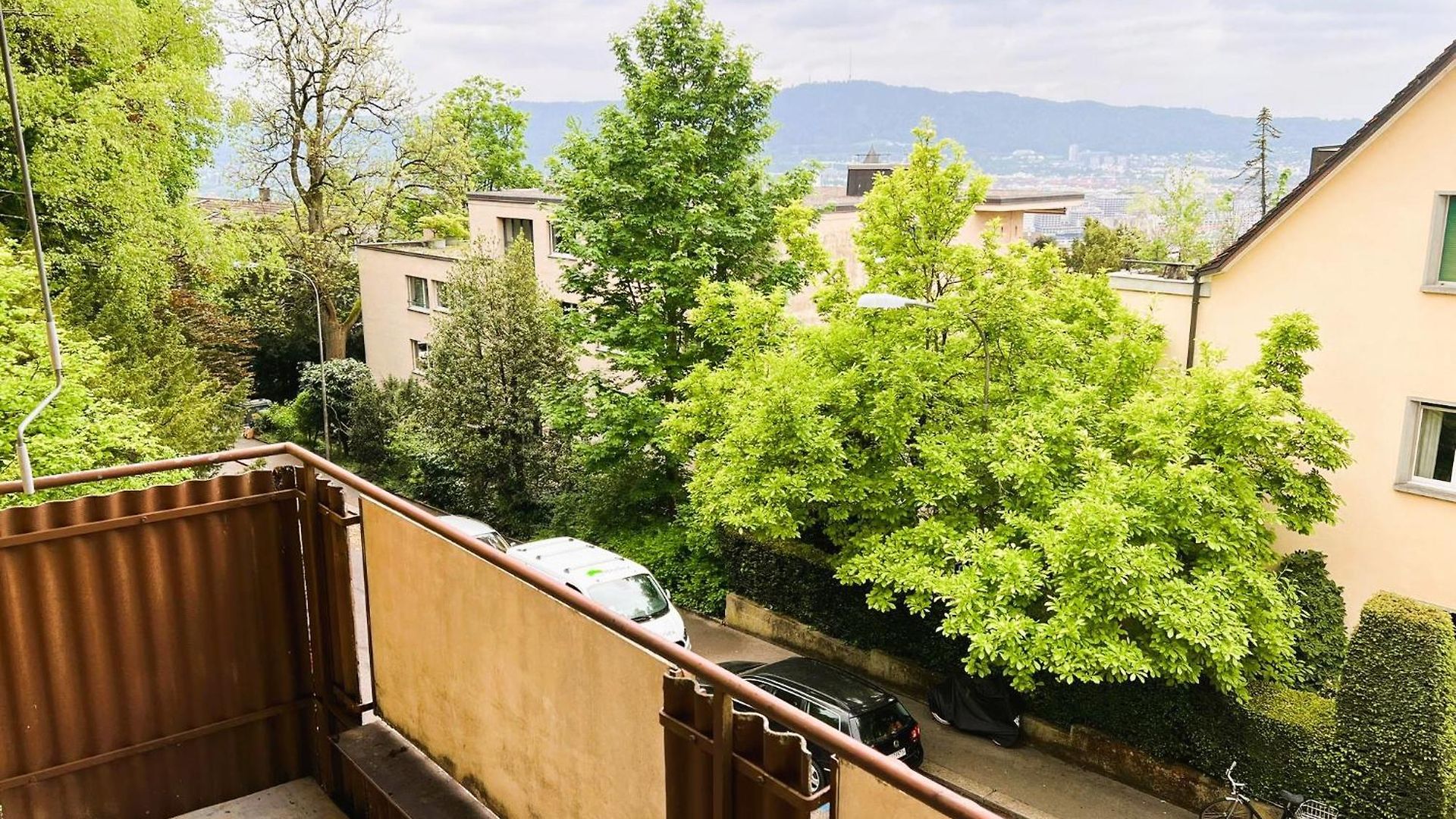 Center Flats With Balcony - Rigid Apartment Zurich