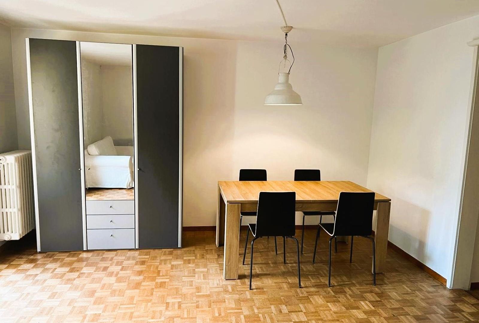 Center Flats With Balcony - Rigid Apartment Zurich