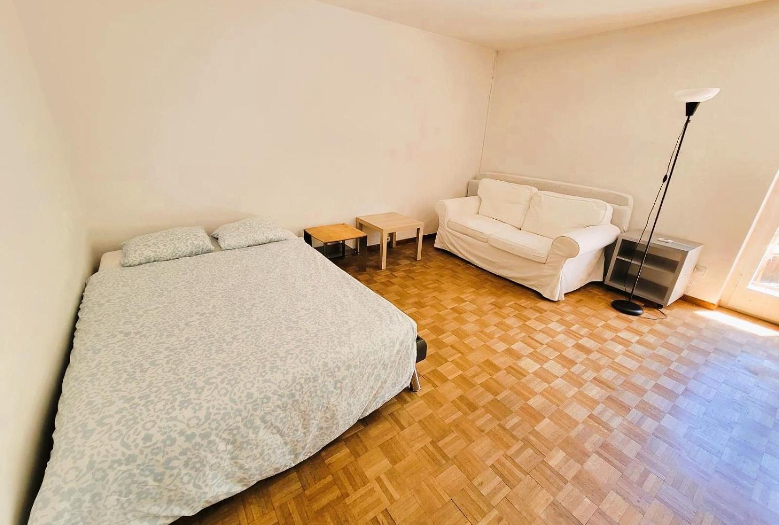Center Flats With Balcony - Rigid Apartment Zurich