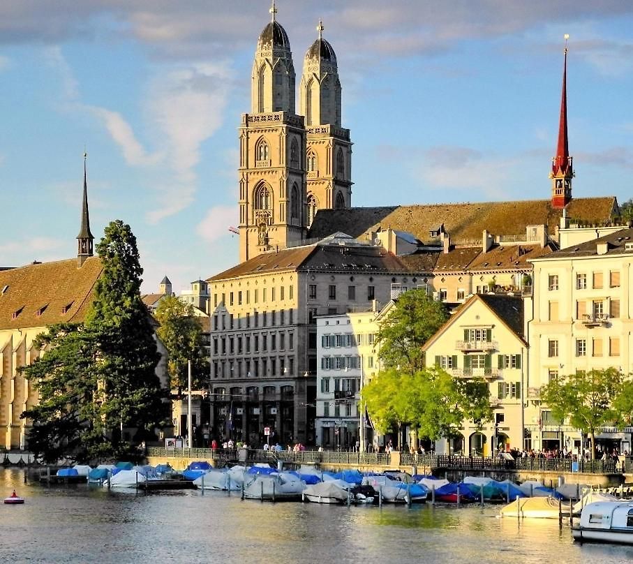 Guest house With Bathroom And Access To Kitchen Zurich