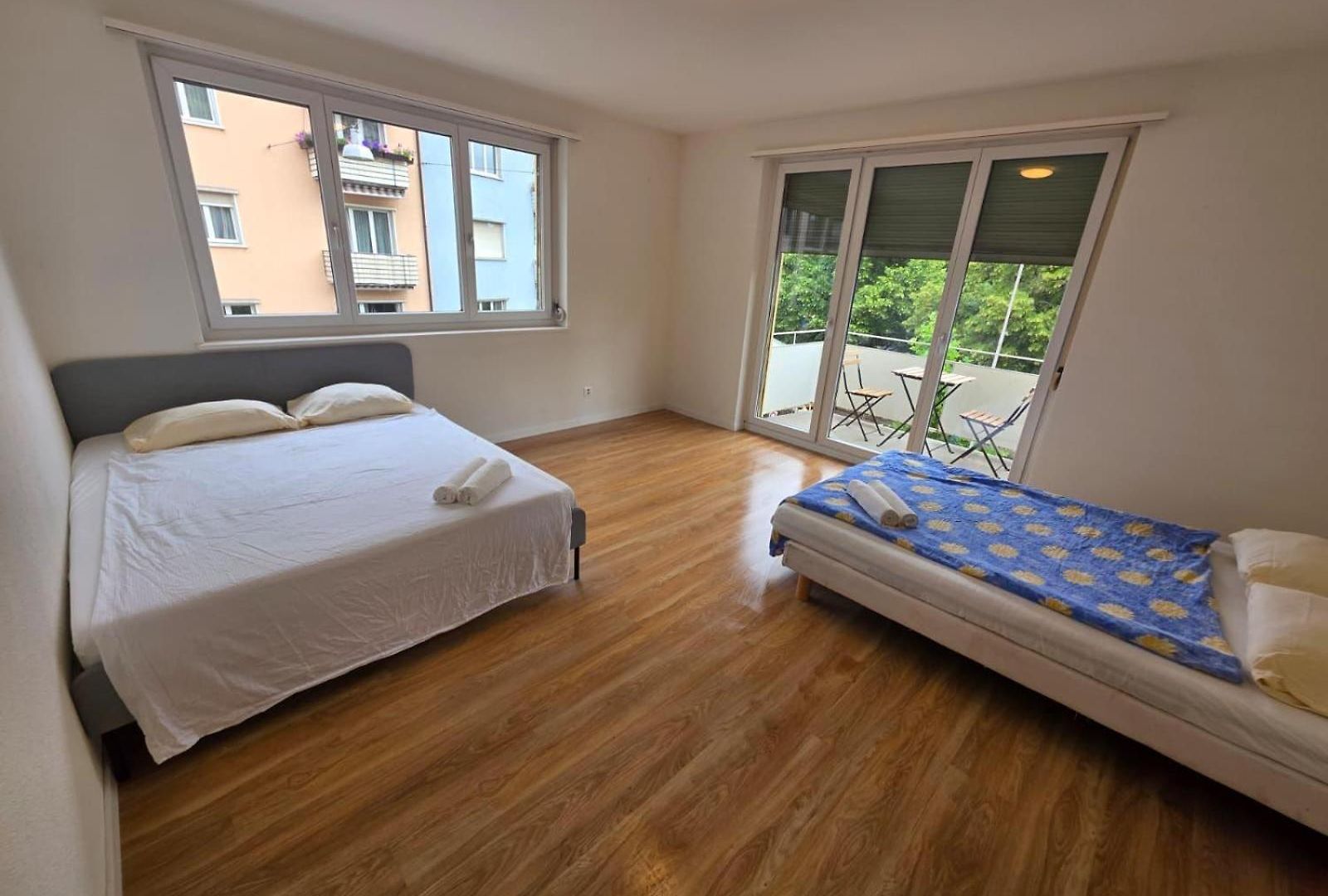 Large Flats, Center - Schb Apartment *