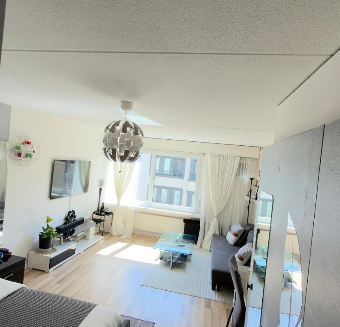 Apartment Bright In Heart Of