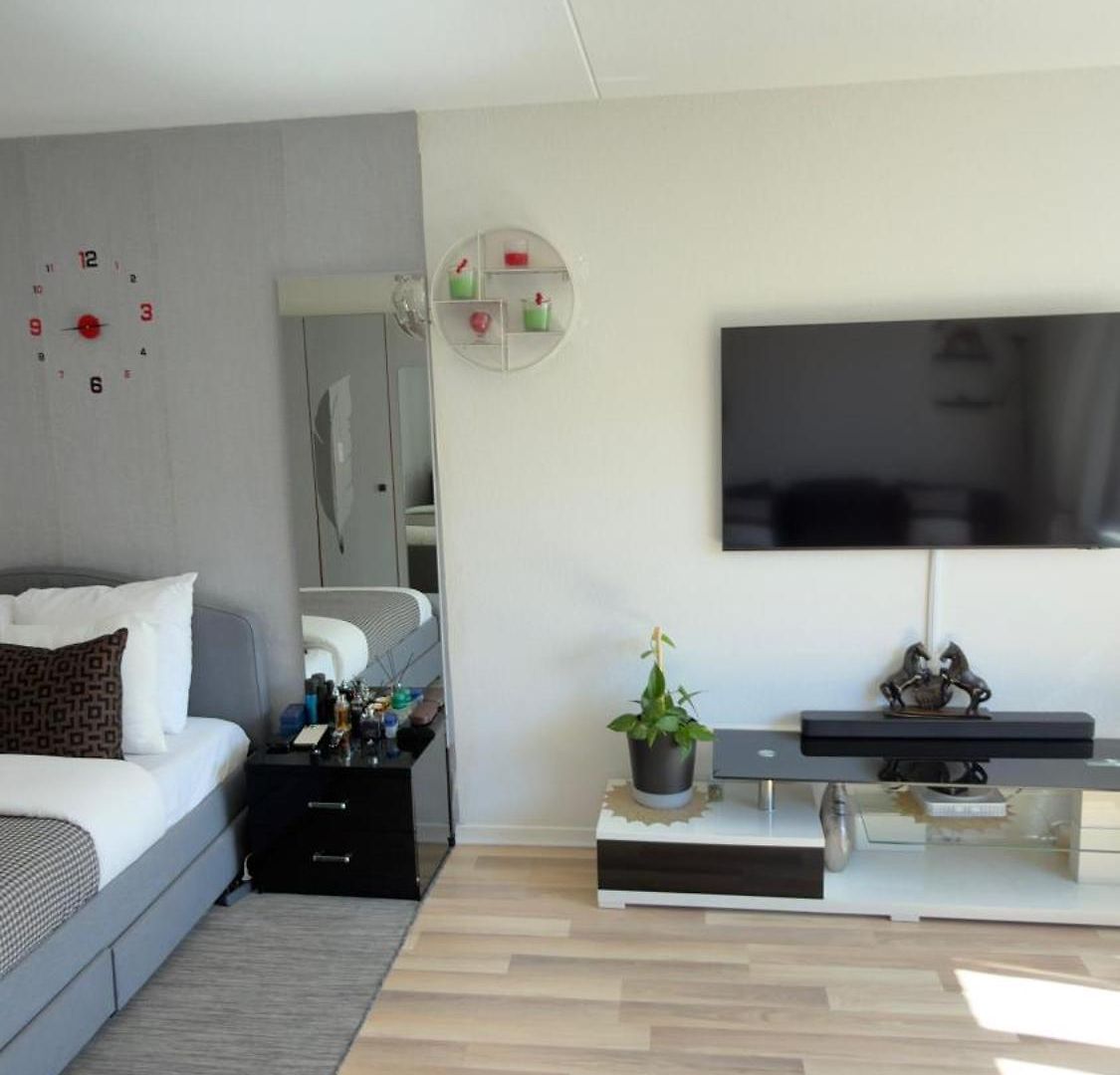 Bright In Heart Of Apartment *