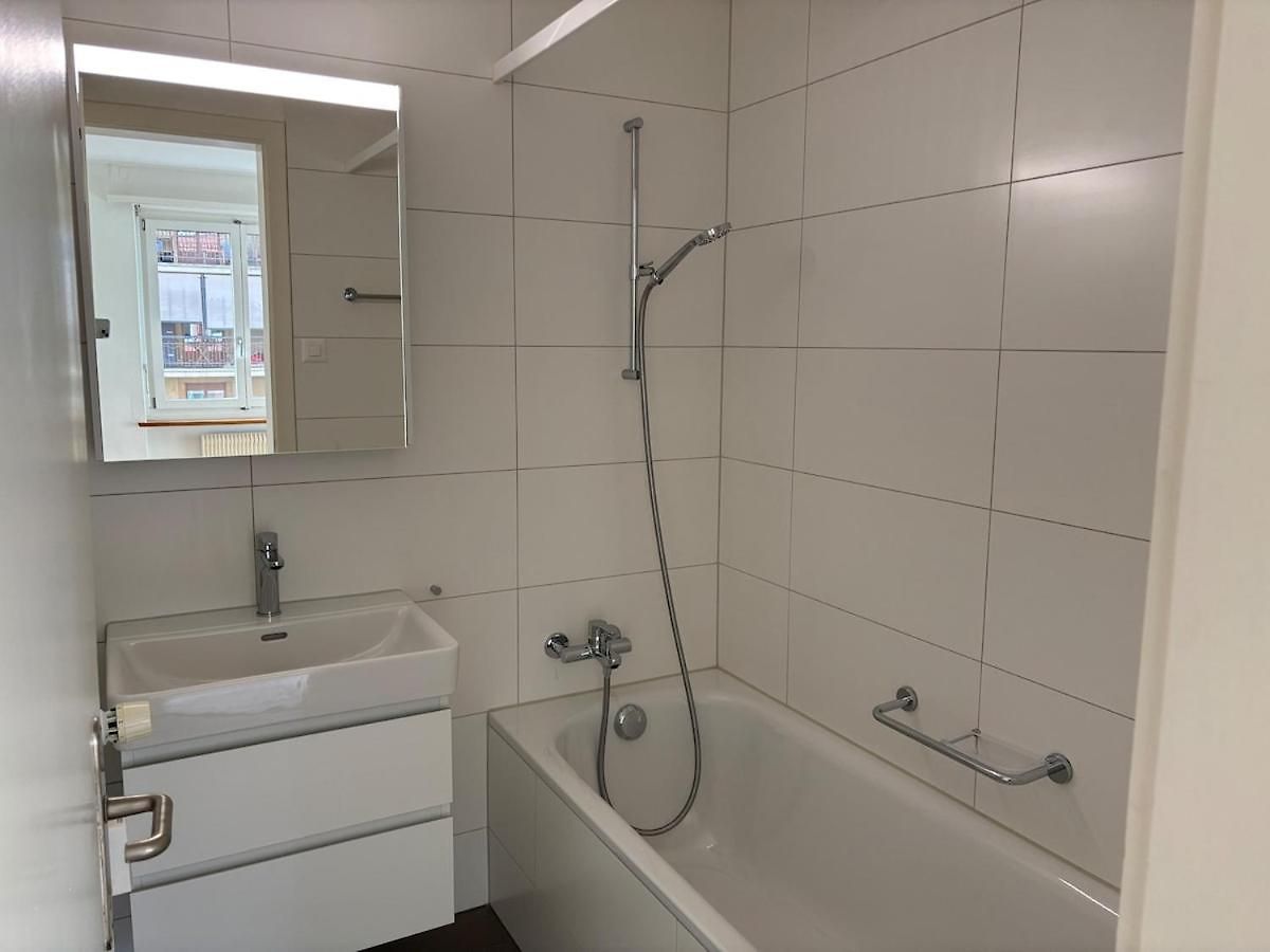 Apartment 2br With Superbe Transit Access - Tilia 21 *
