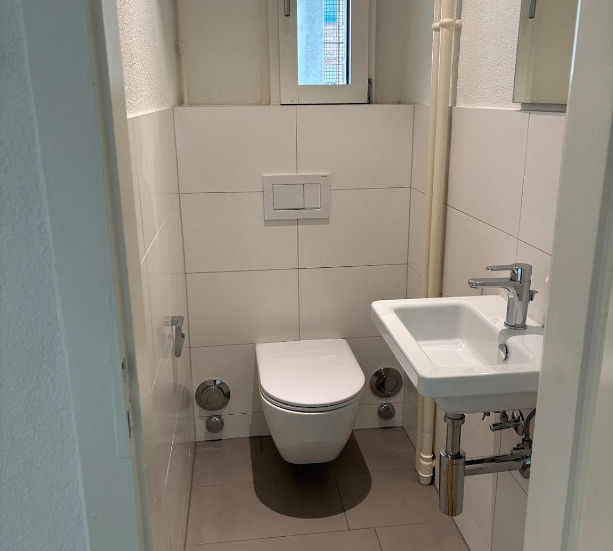2br With Superbe Transit Access - Tilia 21 *